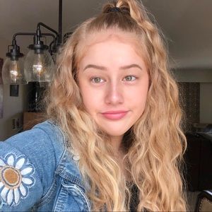 Meet your Posher, Zoë